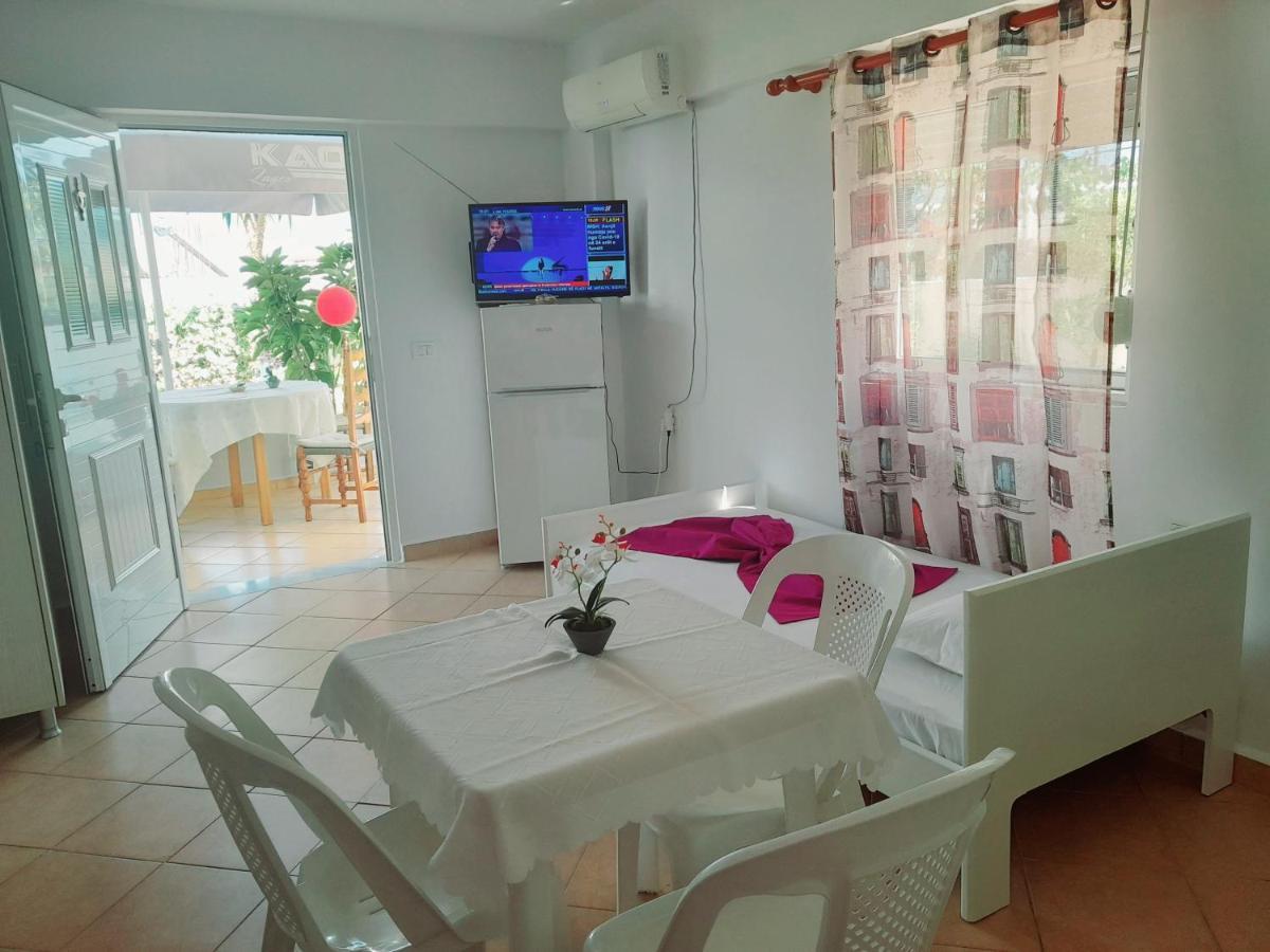 Gb Rooms Εξαμίλιο Εξωτερικό φωτογραφία
