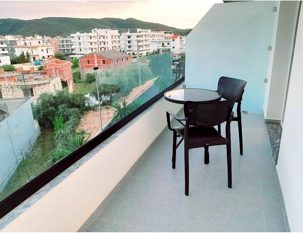 Gb Rooms Εξαμίλιο Δωμάτιο φωτογραφία