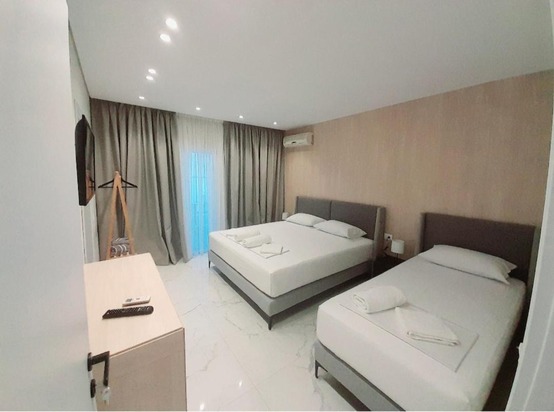 Gb Rooms Εξαμίλιο Δωμάτιο φωτογραφία