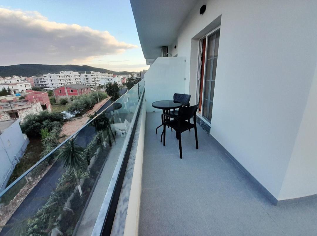 Gb Rooms Εξαμίλιο Δωμάτιο φωτογραφία