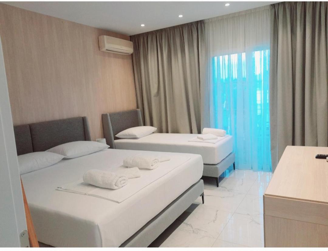 Gb Rooms Εξαμίλιο Δωμάτιο φωτογραφία