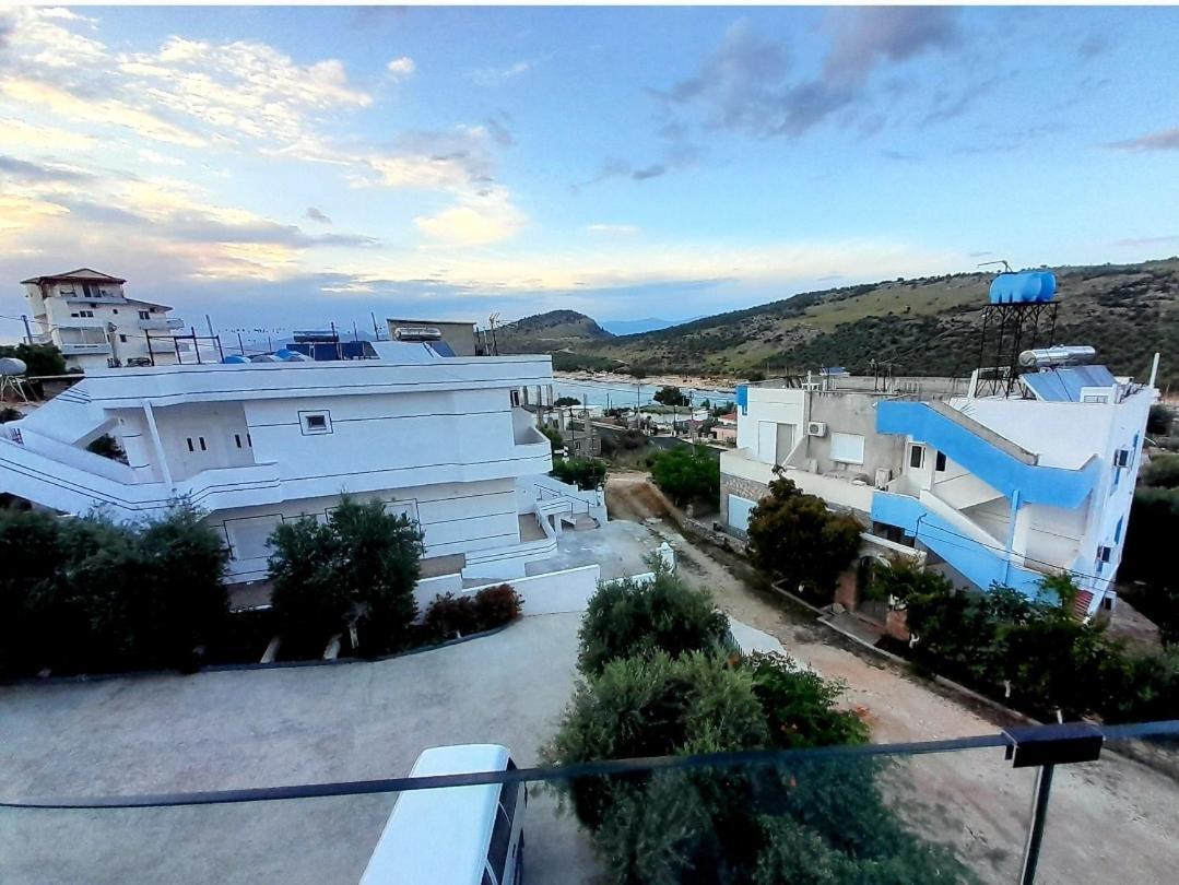 Gb Rooms Εξαμίλιο Δωμάτιο φωτογραφία