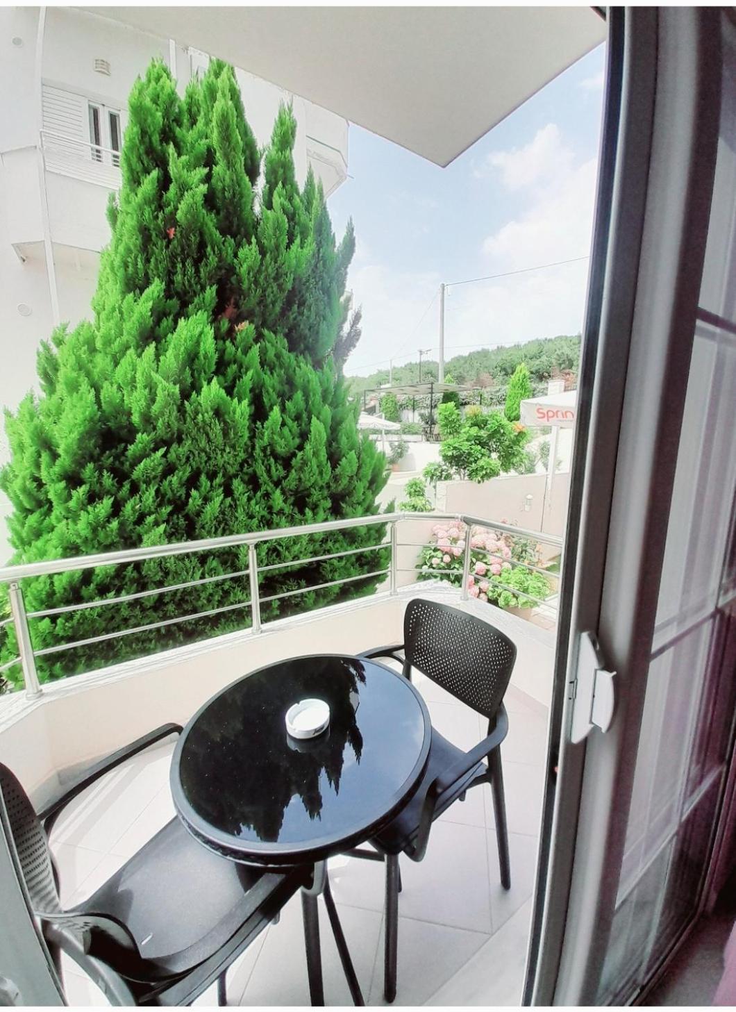Gb Rooms Εξαμίλιο Δωμάτιο φωτογραφία
